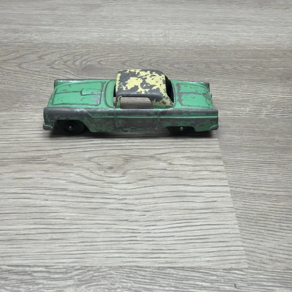 VTG 1950s Green Midgetoy Diecast Metal Car Rockford Ill&Tootsietoy Thunderbird